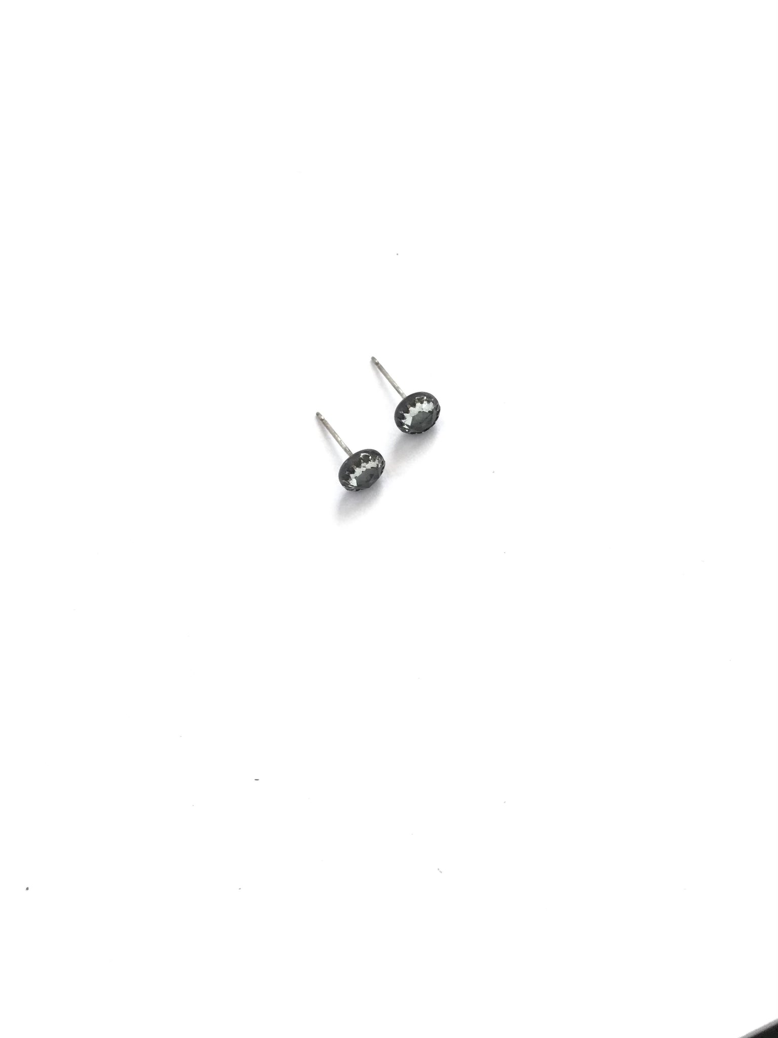 Vela - studs